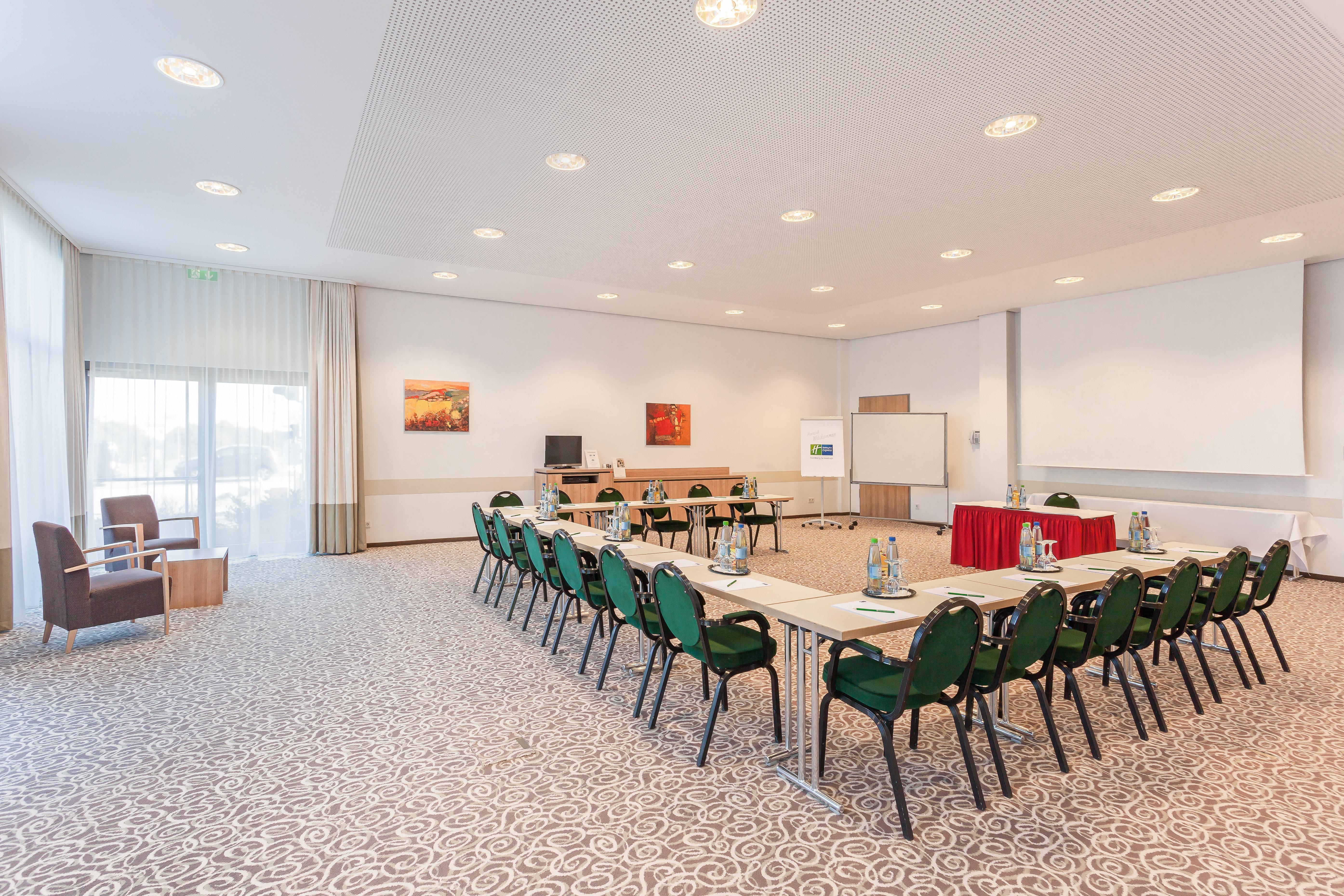 Holiday Inn Express Nuernberg-Schwabach Dış mekan fotoğraf