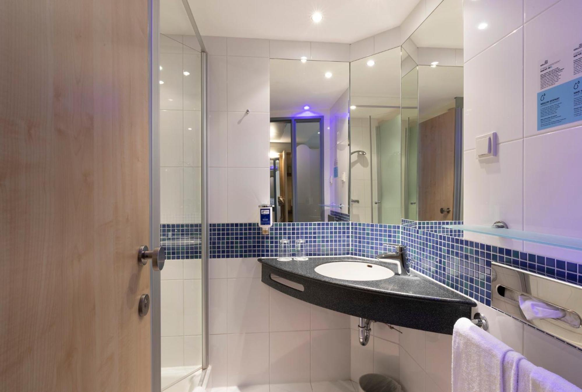 Holiday Inn Express Nuernberg-Schwabach Dış mekan fotoğraf
